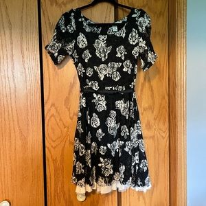 American Rag black and white floral lace, size: medium